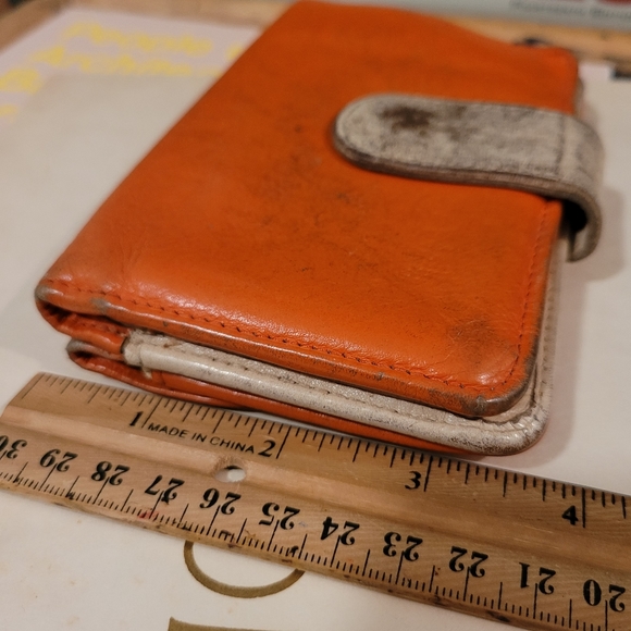 VTG Lloyd Baker London leather orange cream wallet - Picture 15 of 16